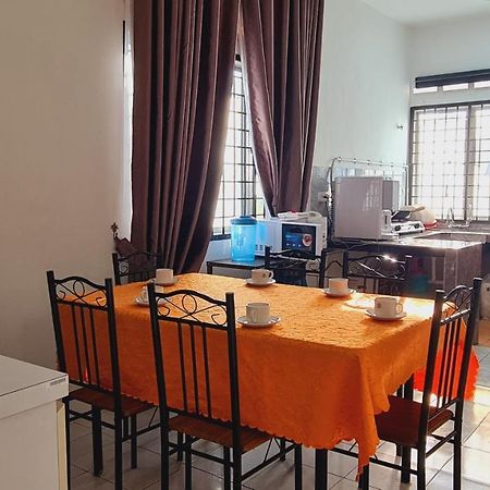 バンティング Anjung Klia House 72 With Neflixヴィラ エクステリア 写真