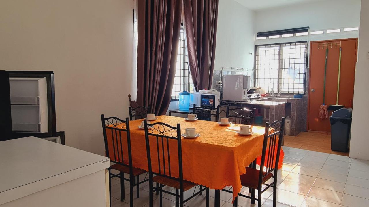 バンティング Anjung Klia House 72 With Neflixヴィラ エクステリア 写真